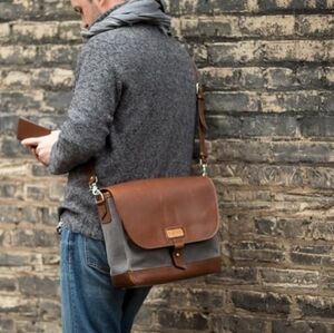 Pad&Quill Leather Messenger Bag